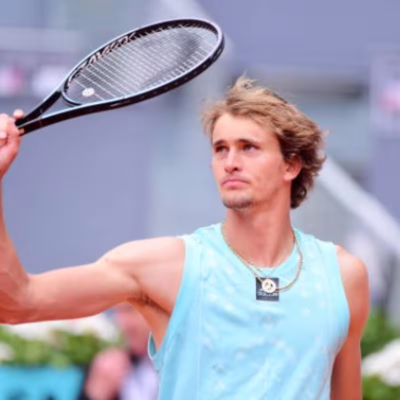 Zverev llega a los cuartos de final a costa de un lesionado Musetti