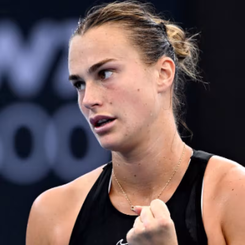 Sabalenka acelera a octavos en Brisbane