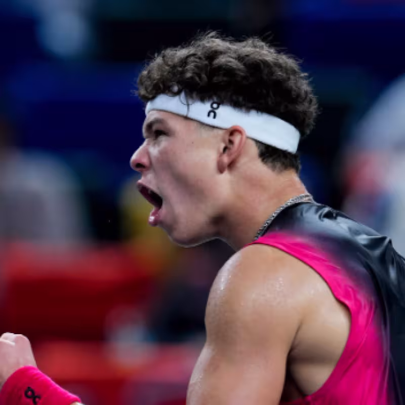 Shelton consigue la remontada frente a Thompson, Ruud cae ante Giron