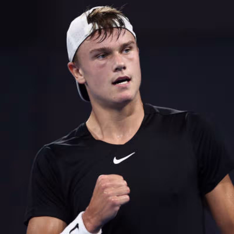 ATP Brisbane 2024. Rune se deja de líos ante Shevchenko