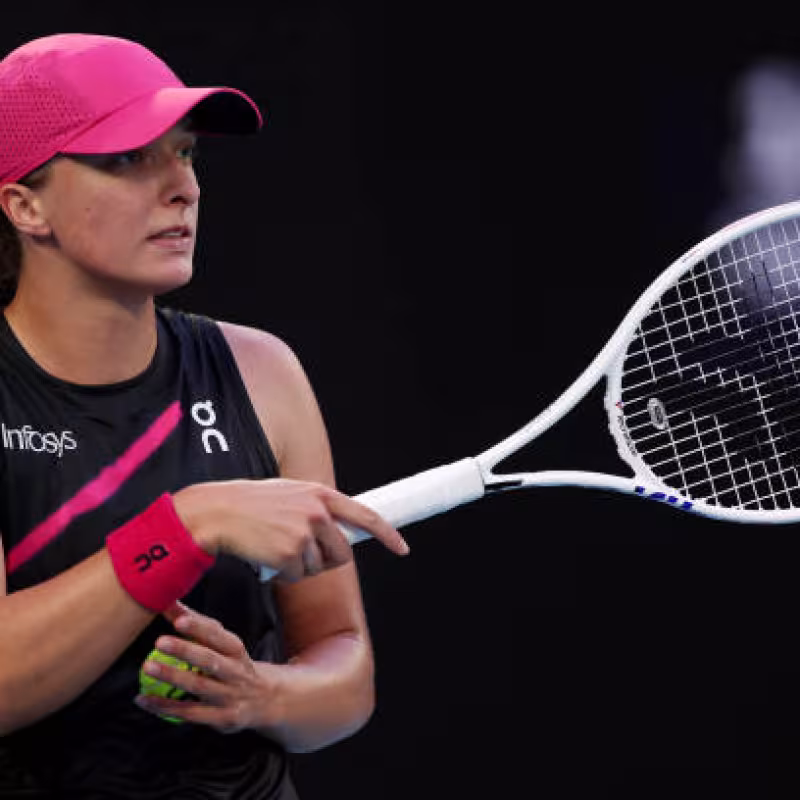 Iga Swiatek, con Noskova en Open de Australia 2024. Foto: gettyimages
