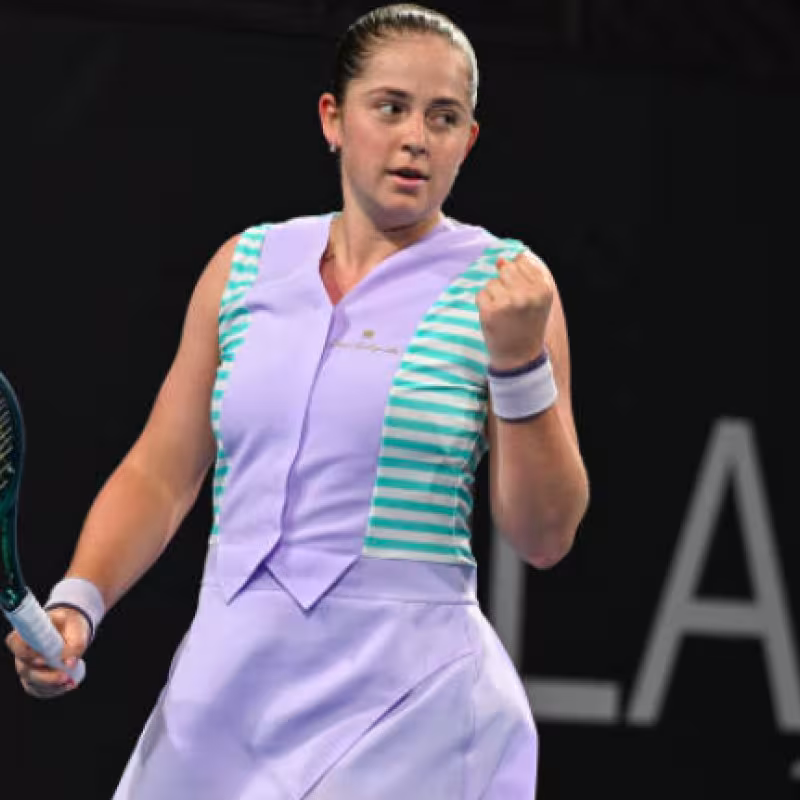 Ostapenko se disculpa ante un periodista polaco tras eliminar a Swiatek