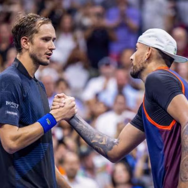 Daniil Medvedev y Nick Kyrgios en el US Open 2022. Foto: getty