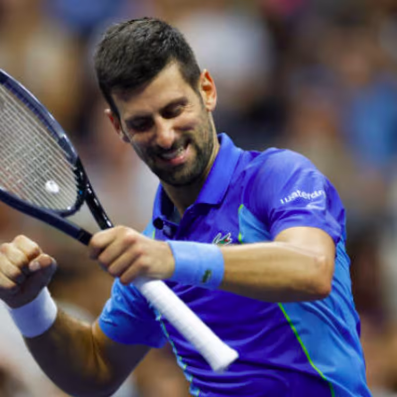 Djokovic iguala un dato de Federer en Nueva York