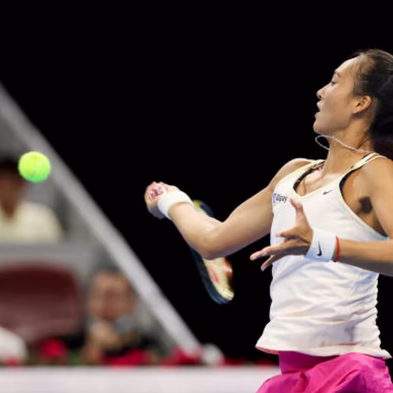 WTA Zhengzhou. Zheng despacha a Sakkari en casa