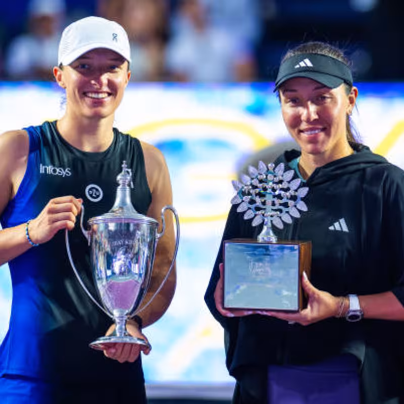 Swiatek y Pegula, campeonas del último torneo del 2023. Fuente: Getty