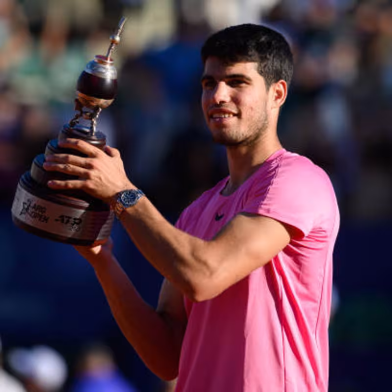 Alcaraz, tras levantar el torneo de Buenos Aires en 2023. Fuente: Getty