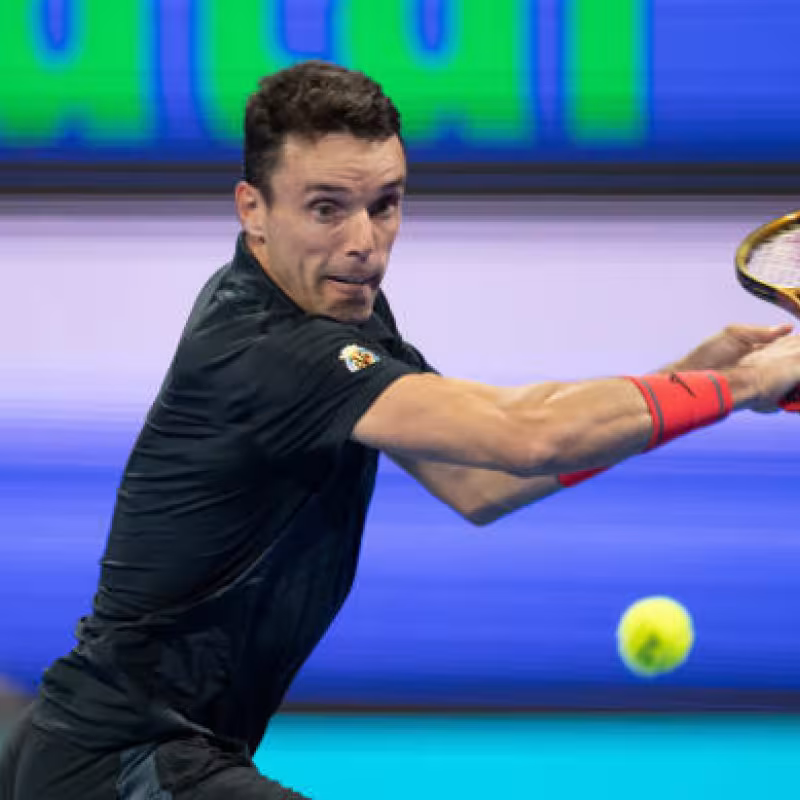Qualy ATP Dubái: Bautista se desvanece y Cazaux coge impulso
