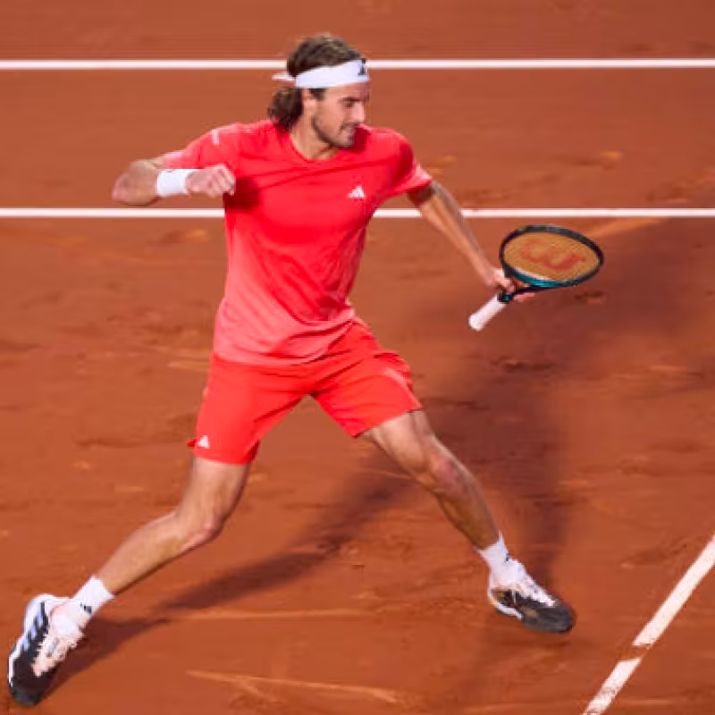 Stefanos Tsitsipas debuta con victoria en el Godó. Fuente: Getty