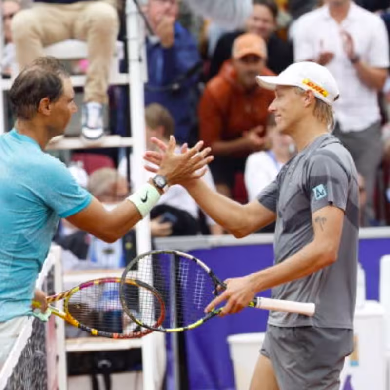 “It's an honor to face the son of one of the greatest legends of our sport.”