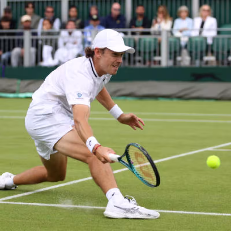 Álex de Miñaur, amor por la hierba. Foto: gettyimages