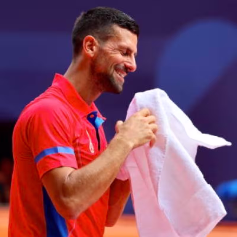 This is how Djokovic celebrated his medal at the Olympic Village, what dances!