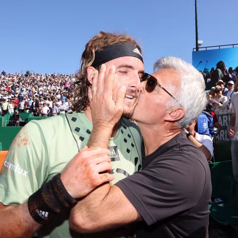 Apostolos and Stefanos Tsitsipas: It was time to say goodbye. Photo: Getty