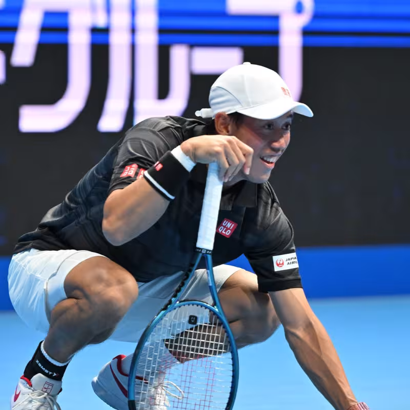 Nishikori remains in good form and meets Tsitsipas in Shanghai.