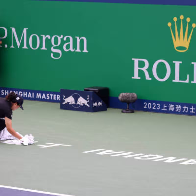 "Rain Suspension in Shanghai. Photo: gettyimages"