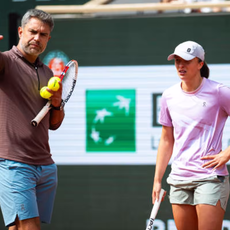 Tomasz Wiktorowski and Iga Swiatek at Roland Garros 2024. Photo: Getty