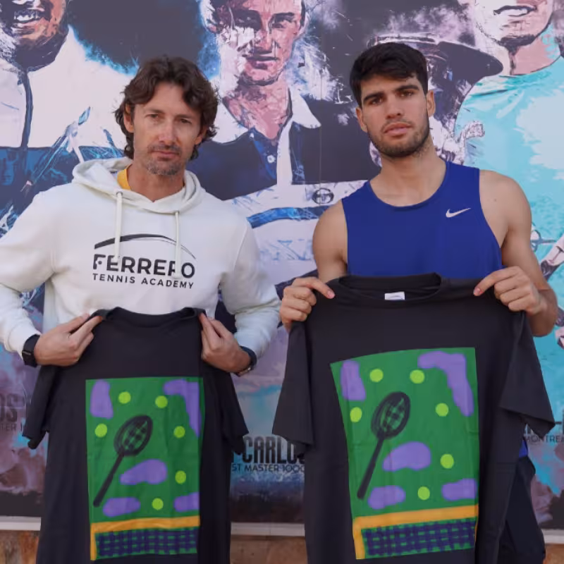 Ferrero and Alcaraz, with the solidarity shirts. Source: Juan Carlos Ferrero Academy