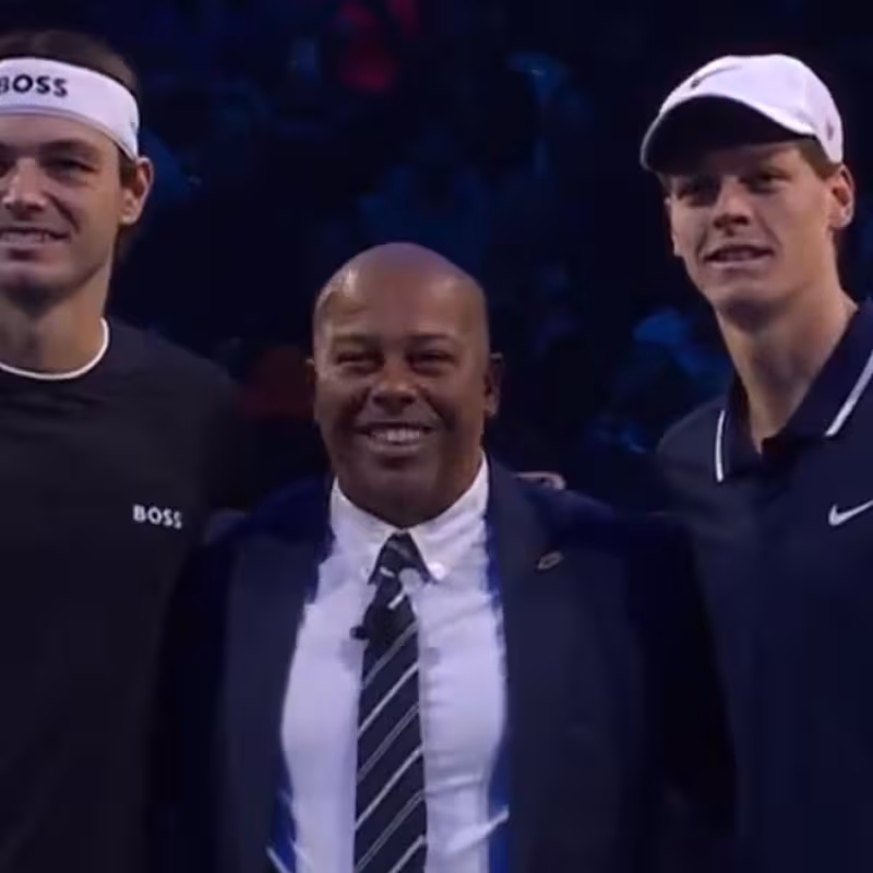 Taylor Fritz, Carlos Bernardes, and Jannik Sinner in the final of the ATP Finals 2024. Photo: Getty