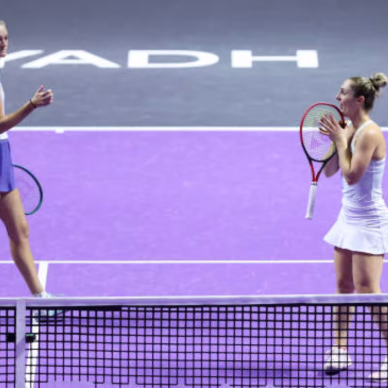 Gabriela Dabrowski and Erin Routliffe, winners of WTA Finals 2024. Photo: Getty