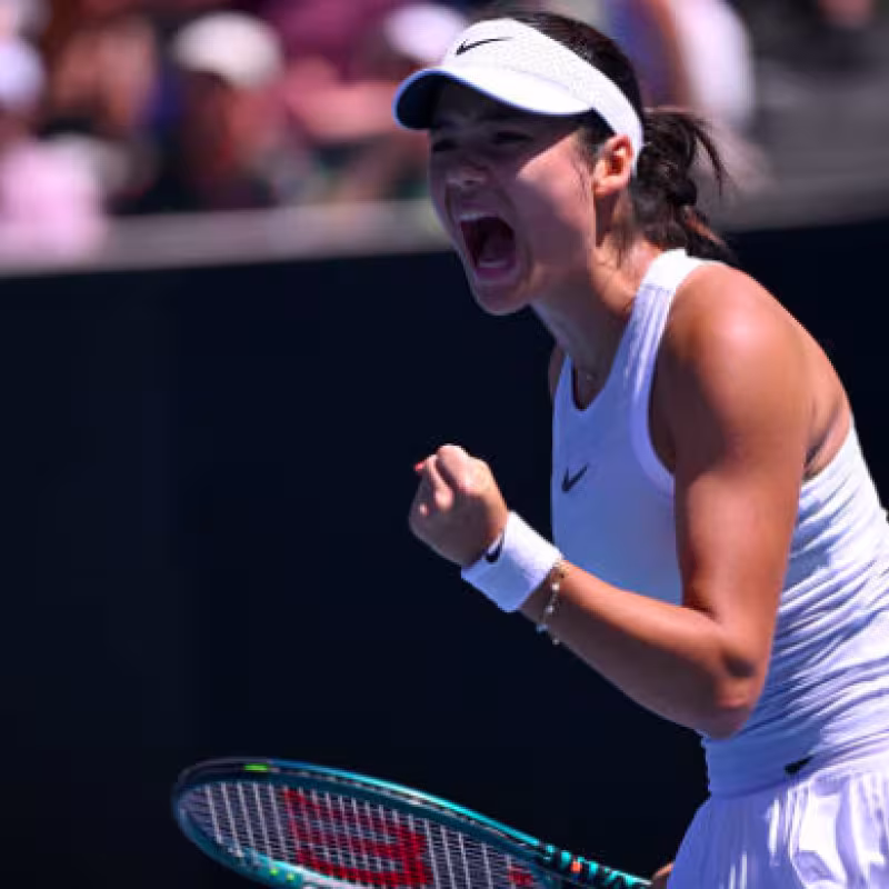 Emma Raducanu meets Iga Swiatek at the 2025 Australian Open. Source: Getty