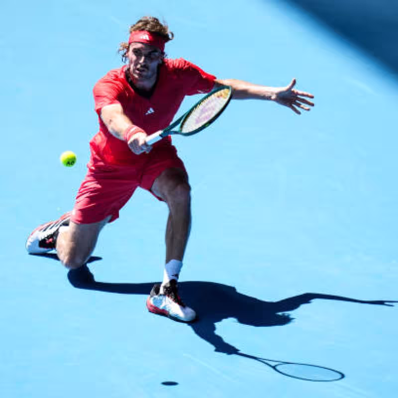 Tsitsipas, top seed eliminated at the 2025 Australian Open. Photo: gettyimages