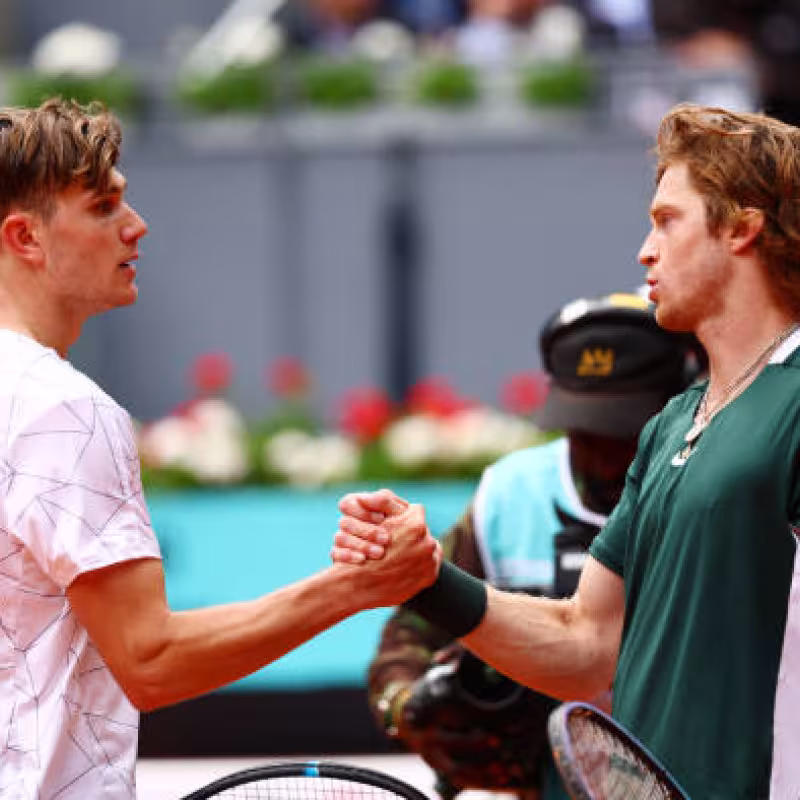 Jack Draper and Andrey Rublev in Madrid 2022. Photo: Getty