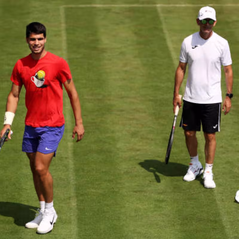 Carlos Alcaraz and Samuel López at Queen's 2023. Photo: Getty