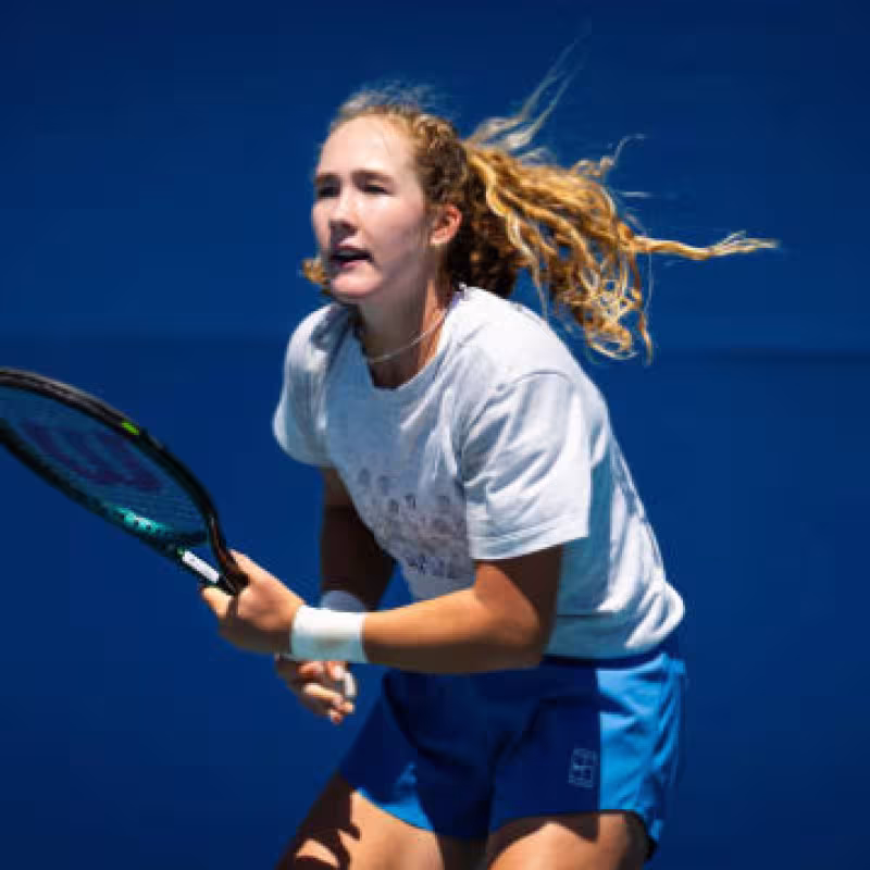 Andreeva continues with her form and easily defeats Kudermetova in her debut in Miami. Photo: Getty Images