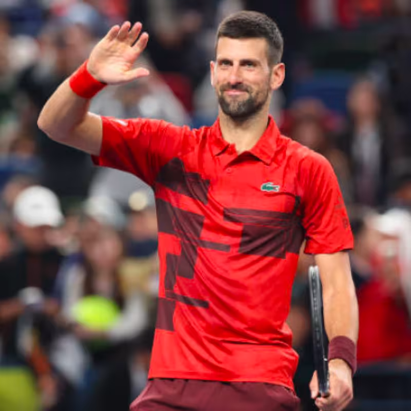 Novak Djokovic and a nice gesture with Federico Gómez. Source: Getty