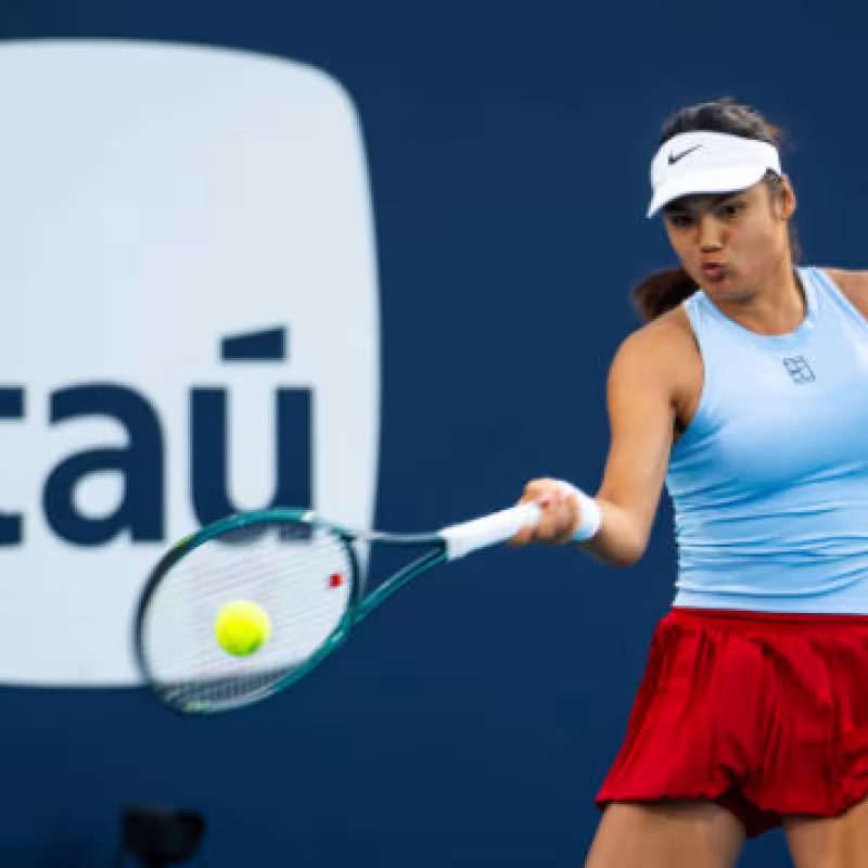 Raducanu breaks through at the WTA 1000 and reaches her first quarterfinals after defeating Anisimova. Photo: Getty Images