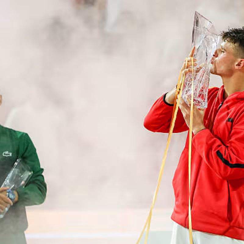 Jakub Menšík, dialogue with Djokovic. Photo: gettyimages
