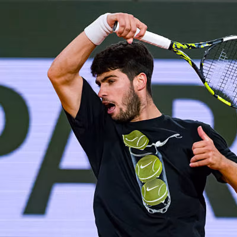 Schedule and where to watch Carlos Alcaraz against Giulio Zeppieri, debut at Roland Garros 2025. Photo: Getty