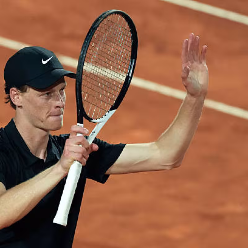 Jannik Sinner, schedule and where to watch against de Jong. Photo: gettyimages