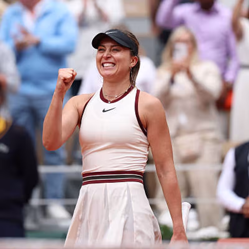 Paula Badosa speaks at a press conference after winning in her debut at Roland Garros 2025. Photo: Getty