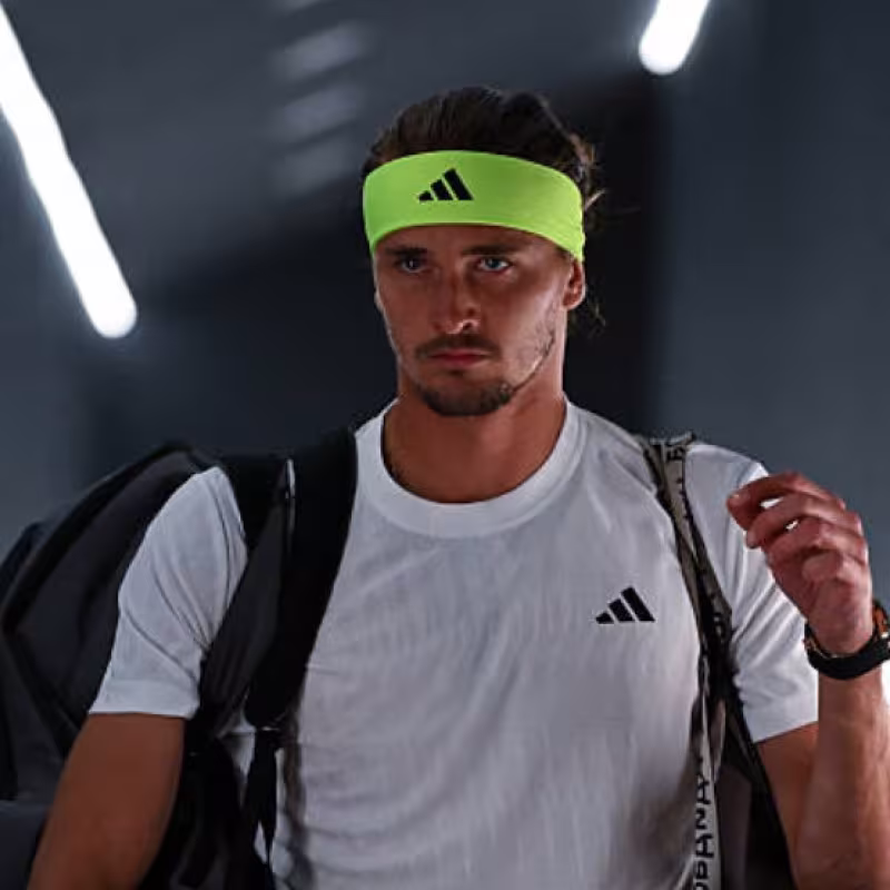 Alexander Zverev about to take the court at ATP Rome 2025. Photo: Getty