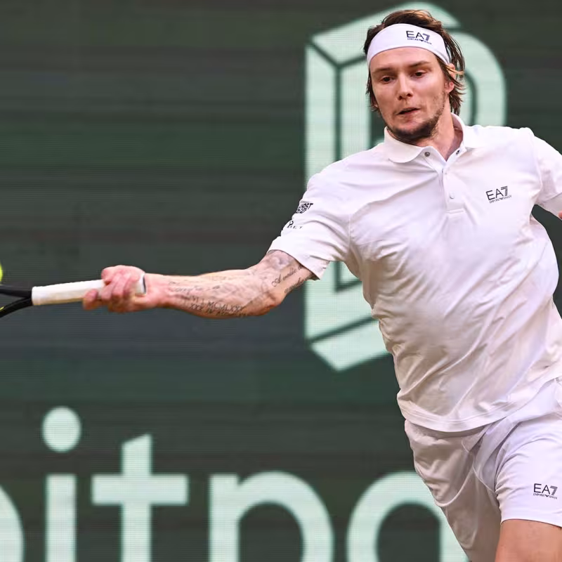 Alexander Bublik speaks after defeating Sinner. Photo: Getty Images