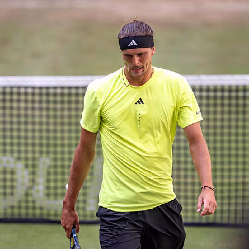 Zverev saves himself from the abyss in Halle against a great Sonego. Photo: Getty