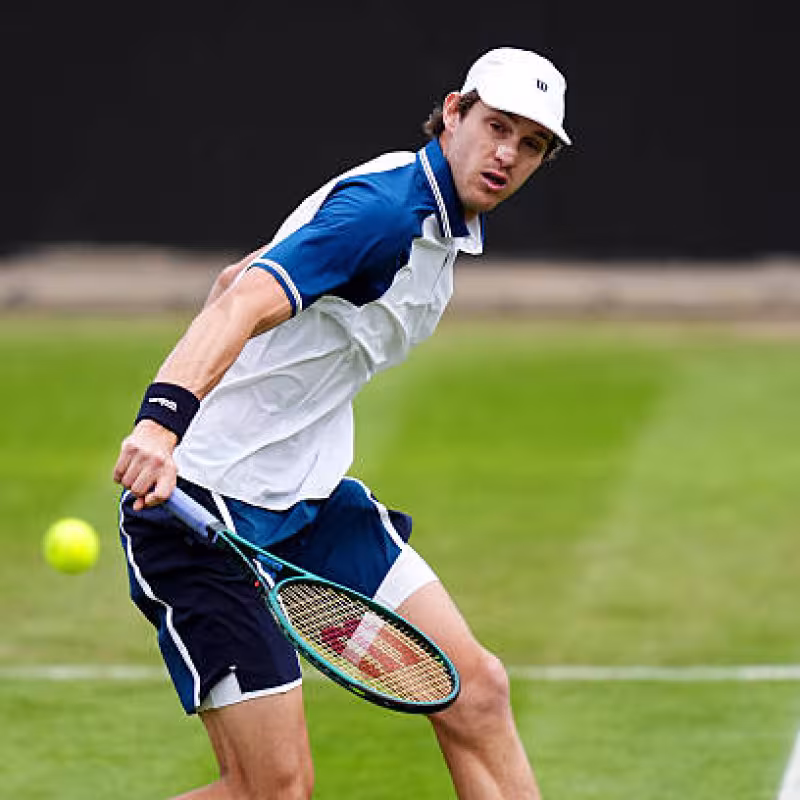 Nico Jarry. 

(Nico Jarry is the translated headline)