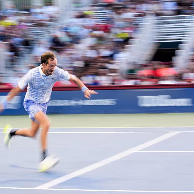 The data that elevate Medvedev as one of the best returners, of all time?, on hard court. Photo: Gettyimages