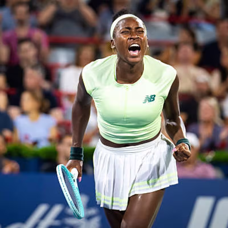 Despite her 23 double faults, Gauff defeats Collins. Photo: Getty Images