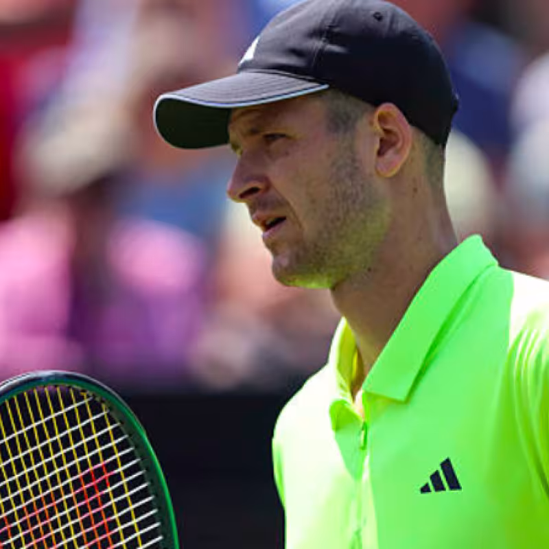 Hubert Hurkacz announces knee operation. Source: Getty.