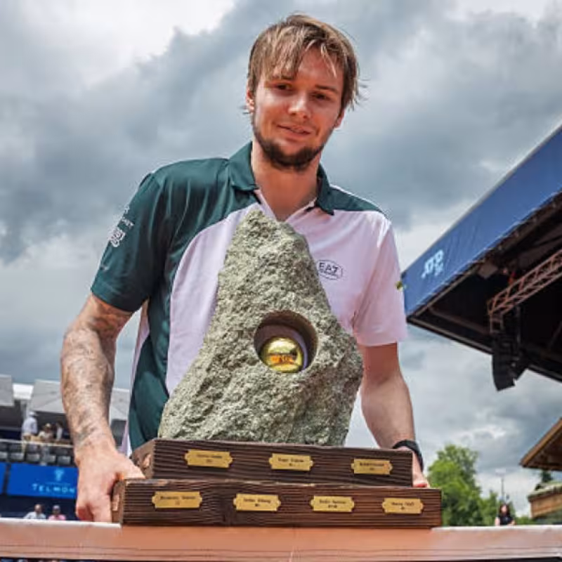 Alexander Bublik wins ATP Gstaad 2025. Photo: Getty