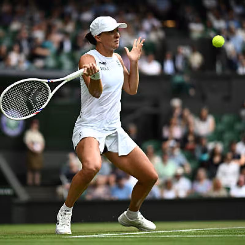 Iga Swiatek beats Collins at Wimbledon 2025. Photo: gettyimages