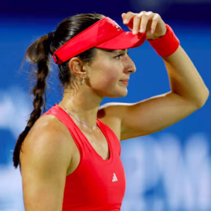 Elina Avanesyan announces that she is suffering from mononucleosis. Source: Getty