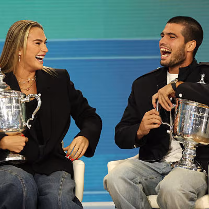 Sabalenka confunde a Alcaraz con Sinner y se lo dice en su cara. Foto: Getty Images

Sabalenka mistakes Alcaraz for Sinner and tells him to his face. Photo: Getty Images