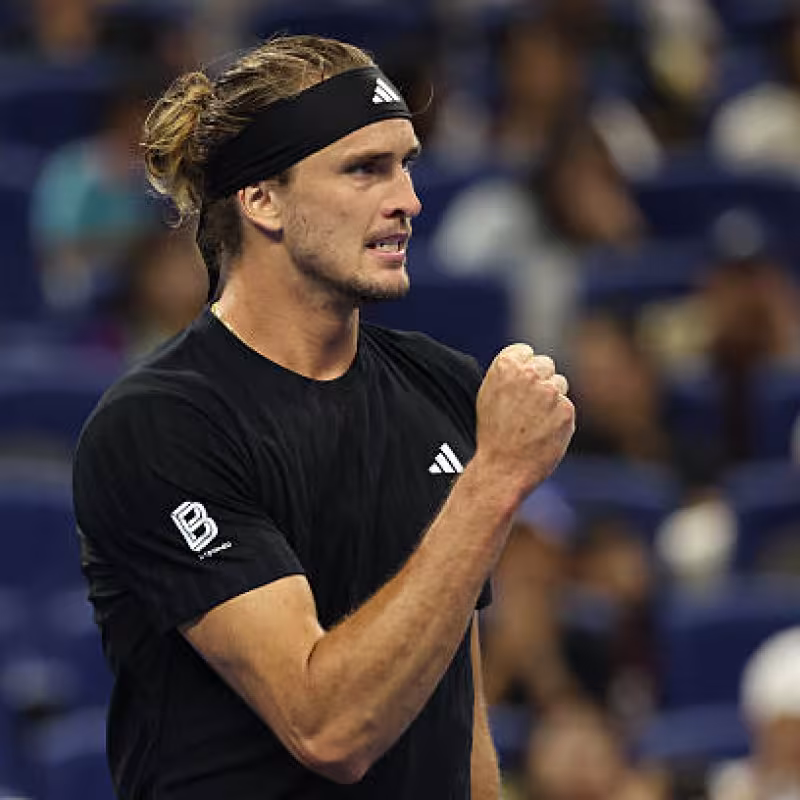 ATP Beijing 2025: Zverev upsets Moutet in three sets and sets up a meeting with Medvedev. Photo: Getty Images