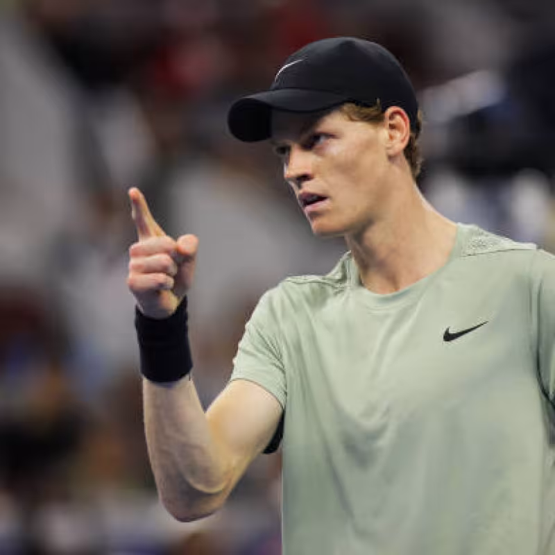 Jannik Sinner speaks in Beijing. Photo: gettyimages