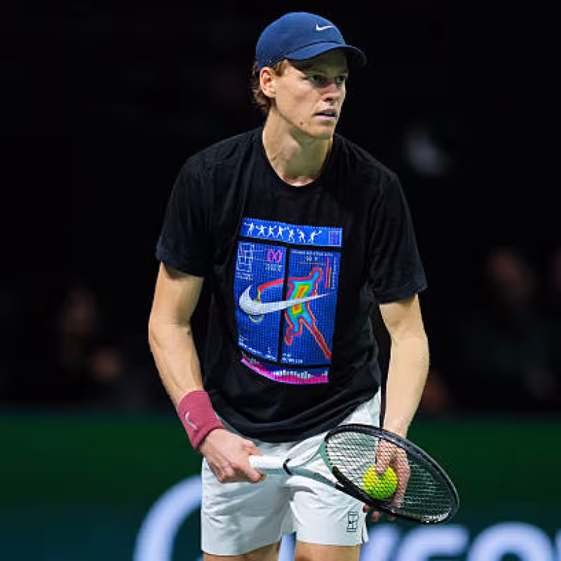 Schedule and where to watch Jannik Sinner's debut at the ATP Rolex Paris Masters 2025 against Zizou Bergs. Photo: Getty