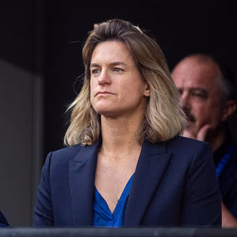 Amelie Mauresmo, positioned to be the new French national team coach.