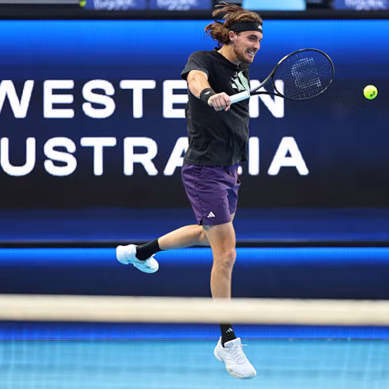 This was Tsitsipas' curious warm-up before playing his first match of 2026. Photo: Getty Images.